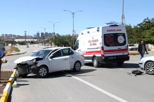 Elazığ'da trafik kazası: 2 yaralı