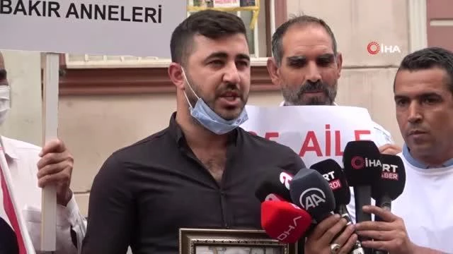 HDP İl Binası önünde bu kez 'Baba' nöbeti