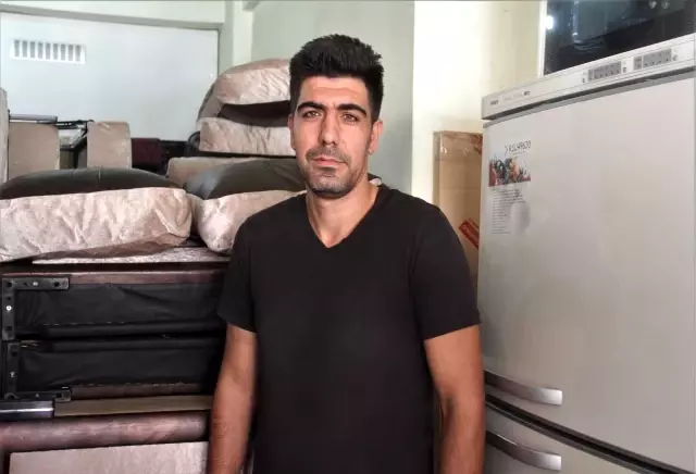 Dükkanları ikinci el eşyalarla doldurdular, öğrencilerin kente gelmesini beklemeye başladılar