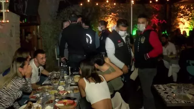 İSTANBUL'DA EĞLENCE MEKANLARINA GECE DENETİMİ