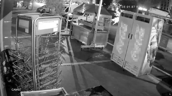 Restorana silahlı saldırıların şüphelisi, otomobilinde yakalandı