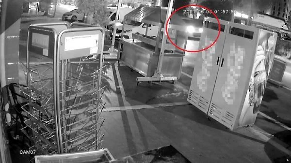 Restorana silahlı saldırıların şüphelisi, otomobilinde yakalandı