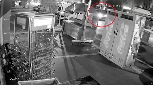 Restorana silahlı saldırıların şüphelisi, otomobilinde yakalandı