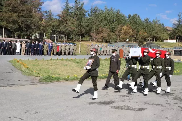 Son dakika... Şehit Eser için Hakkari'de tören düzenlendi