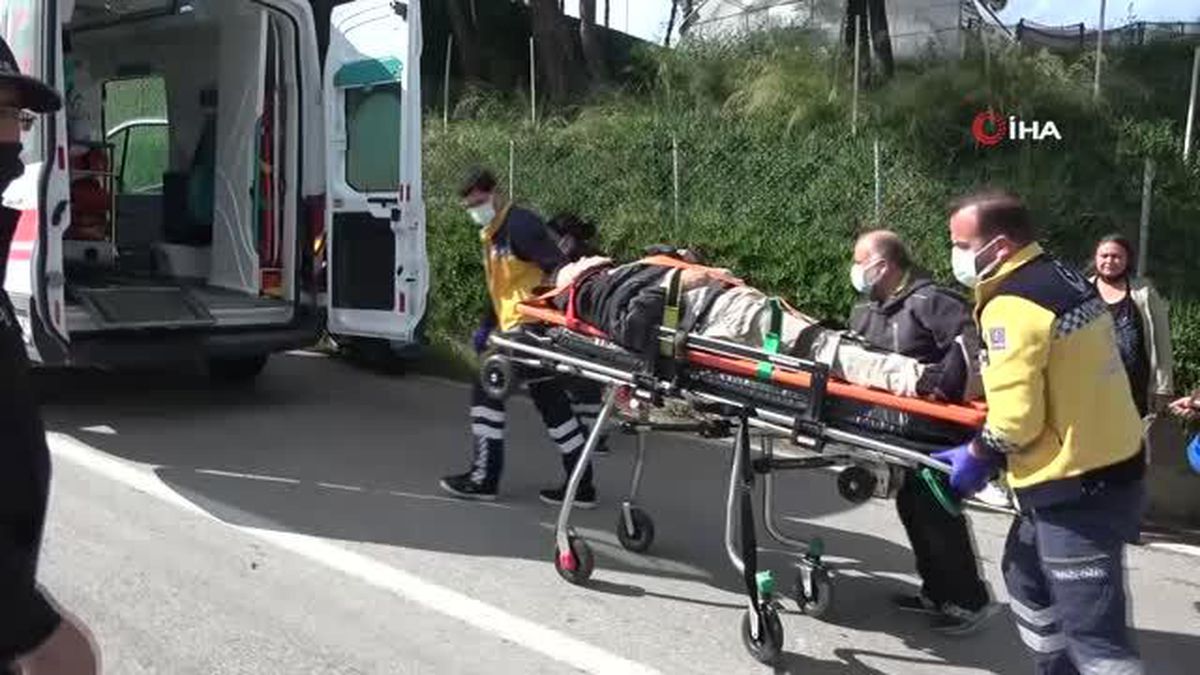 Sinop'ta motosiklet devrildi, sürücüsüyaralandı