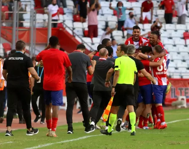 Süper Lig: FT Antalyaspor: 1 - Yeni Malatyaspor: 0 (Maç sonucu)