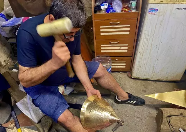 Tombak sanatını 3 kuşaktır yaşatıyorlar