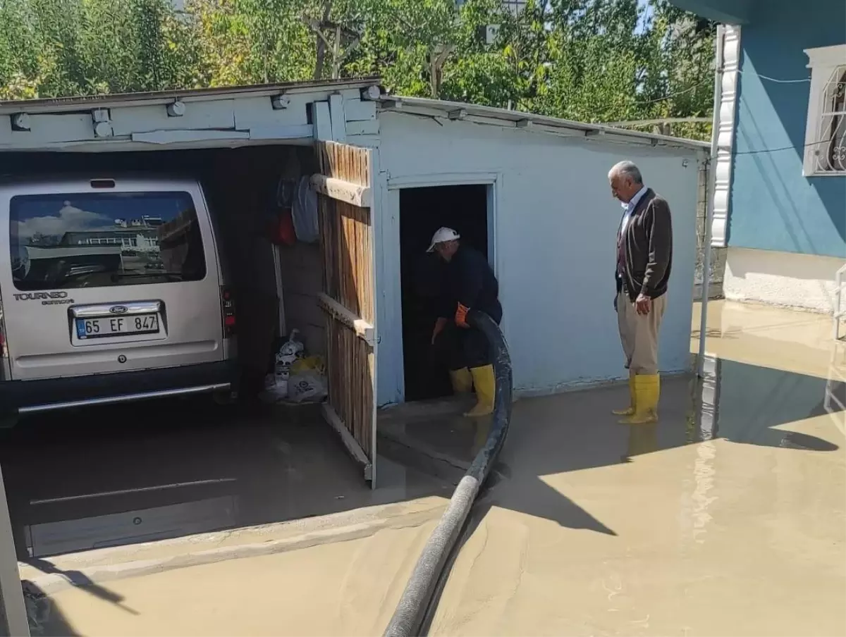 VASKİ, su baskını bölgesinde