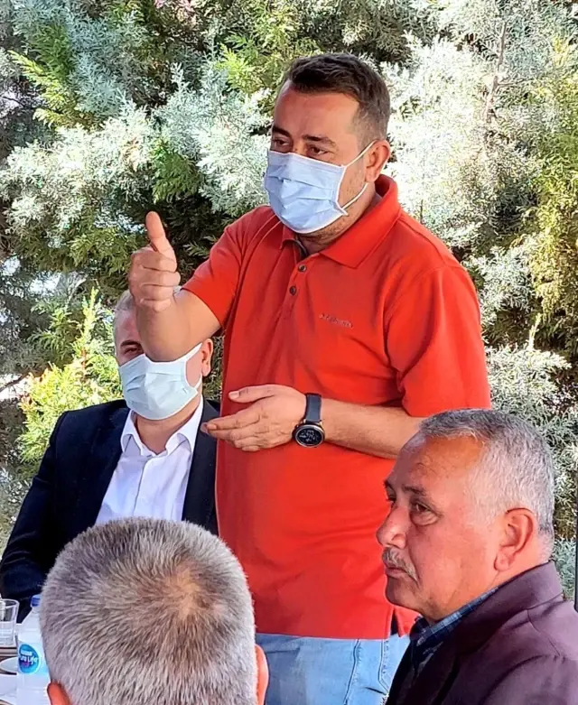 AK Parti muhtarları dinledi