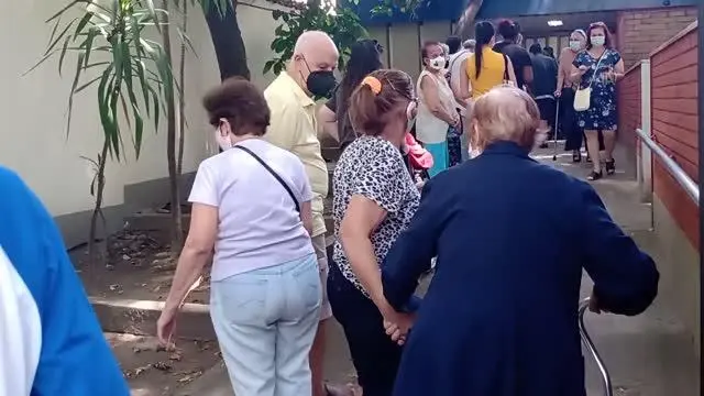 Brezilya'da 60 yaş ve üstü vatandaşlara hatırlatma dozu aşıları uygulandı