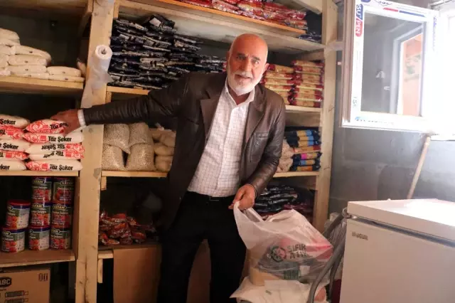 Bu bakkalda her şey ücretsiz