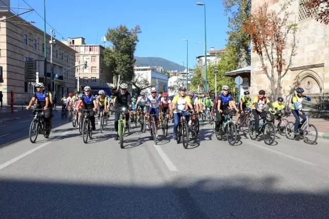 Çevre ve barış için pedal çevirdiler