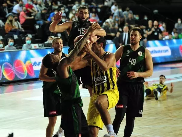 Fenerbahçe Beko: 65-75