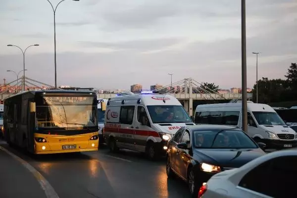 Son Dakika | İstanbul'da ortak acil davet sistemi devreye girdi, ambulansların trafik zahmeti ise bitmiyor