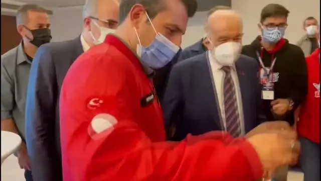 Saadet Partisi Genel Başkanı Karamollaoğlu, TEKNOFEST'i ziyaret etti