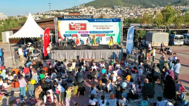 Son dakika haberi... Bursalı çocuklar Sokak Oyunları Şenliği'nde eğlendi