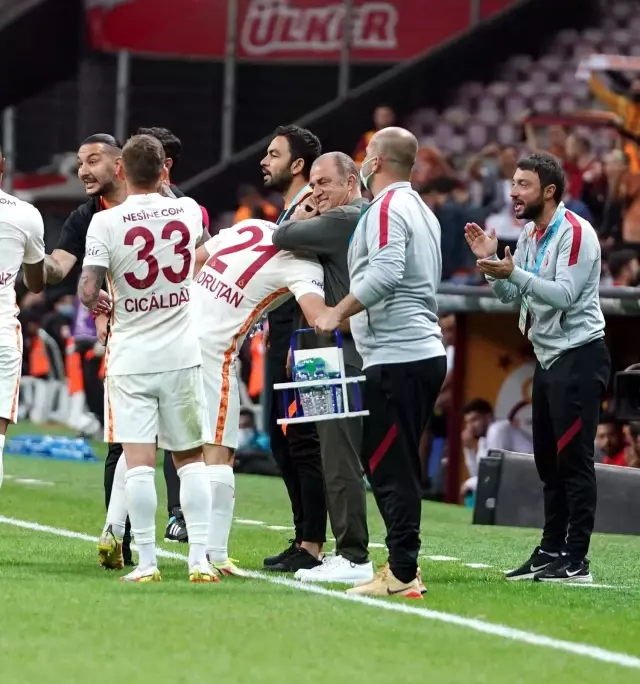 Süper Lig: Galatasaray: 2 Göztepe: 1 (Maç sonucu)