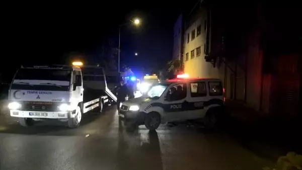 AKSARAY'DA MİNİBÜSE BİNDİRİLEN 24 KAÇAK GÖÇMEN AVCILAR'DA YAKALANDI