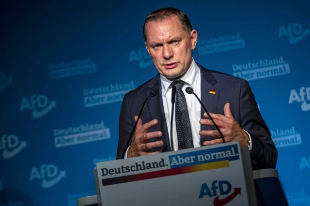 Almanya'da seçimleri az farkla Toplumsal Demokrat Parti önde götürüyor