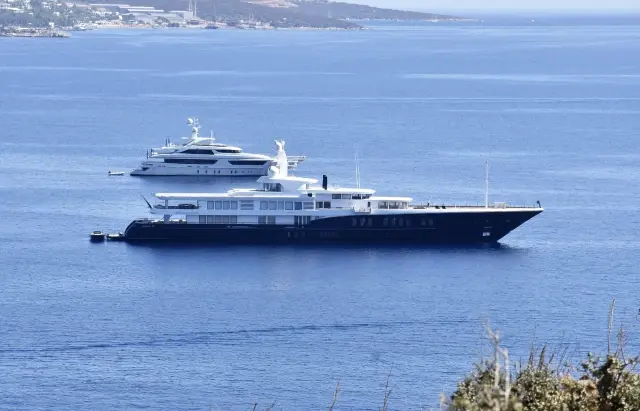 Bodrum'da süper lüks yat trafiği devam ediyor