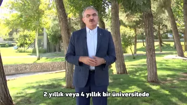DİYARBAKIR - Diyarbakırlı üniversite öğrencilerine belediyeden 750'şer lira destek