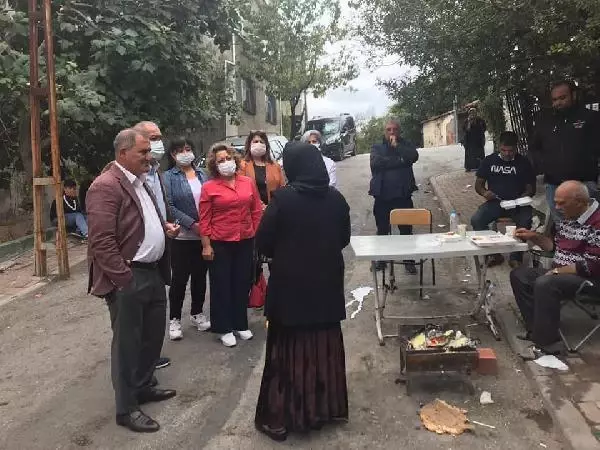 Eski futbolcu Sezer Öztürk'ün karıştığı silahlı kavgada 1 ölü, 1 yaralı