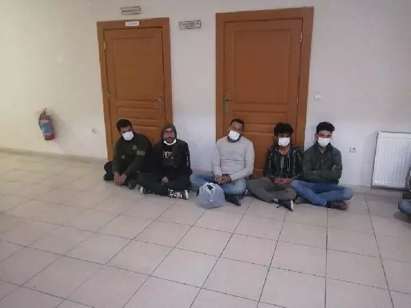 Hatay'da 22 kaçak göçmen yakalandı