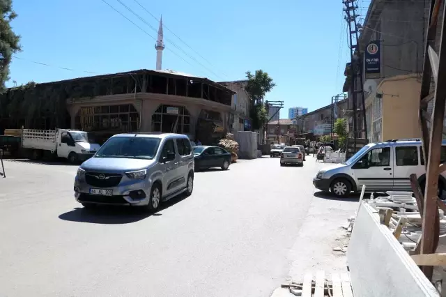'Kaza caddesi' vatandaşları tedirgin ediyor