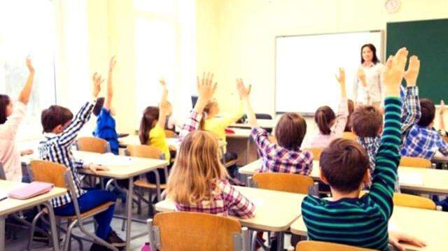 Okullar kapanacak mı? MEB 2021-2022 öğretim yılı devam edecek mi? Yüz yüze eğitim devam edecek mi?