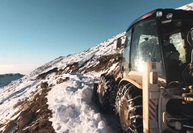 Rize'de kapanan yayla yolu ulaşıma açıldı