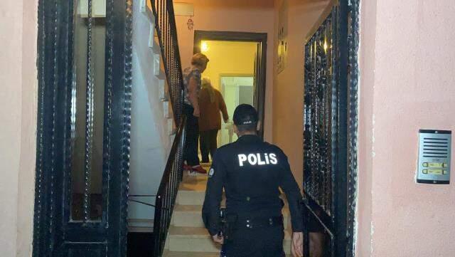 Sinir krizi geçiren 18 yaşındaki genç, eşyaları paramparça edip evi ateşe verdi