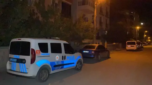Sinir krizi geçiren 18 yaşındaki genç, eşyaları paramparça edip evi ateşe verdi