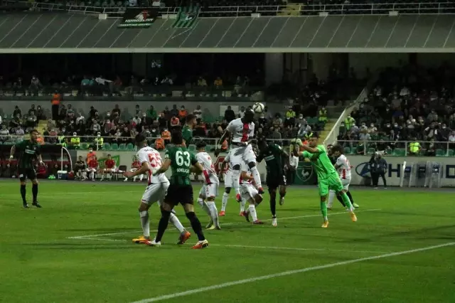 TFF 1. Lig: Denizlispor: 2 Samsunspor: 3
