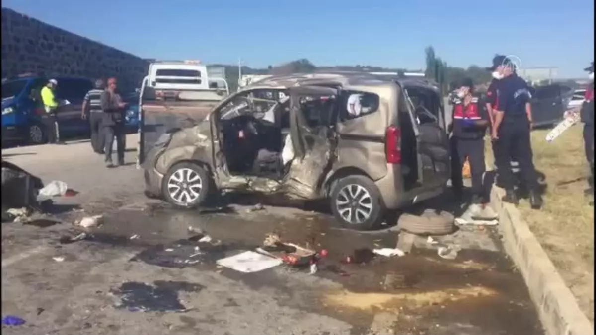 Trafik kazasında 1 kişi öldü, 3 kişi yaralandı
