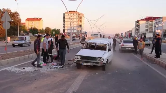 Trafik kazasında 5 kişi yaralandı