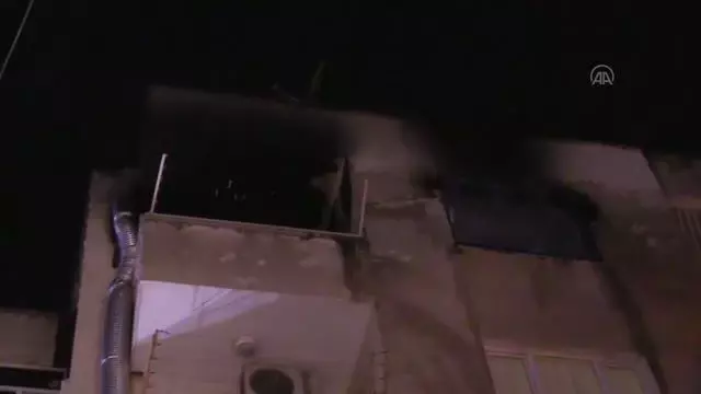 Son dakika haber... Yangın çıkan evde mahsur kalan kişi kurtarıldı