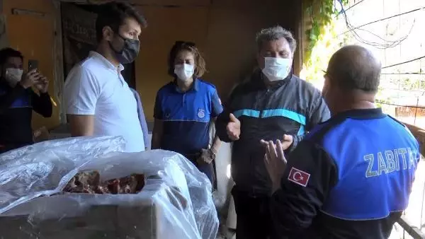 AVCILAR'DAKİ HALI YIKAMA YERİNDE SAĞLIKSIZ KOŞULDA BEKLETİLEN ETLERE EL KONULDU