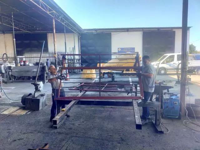 Bodrum belediyesi kendi mobilyasını üretiyor