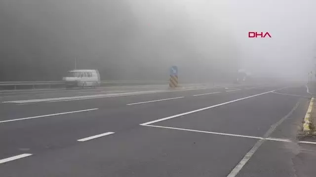 Bolu Dağı'nda sis, ulaşımı etkiledi