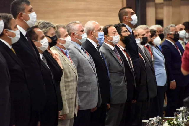 CHP önderi Kılıçdaroğlu kanaat başkanları, muhtarlar ve STK temsilcileriyle buluştu