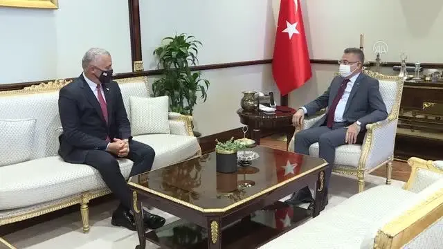 Cumhurbaşkanı Yardımcısı Oktay, KKTC Ulusal Eğitim ve Kültür Bakanı Amcaoğlu'nu kabul etti