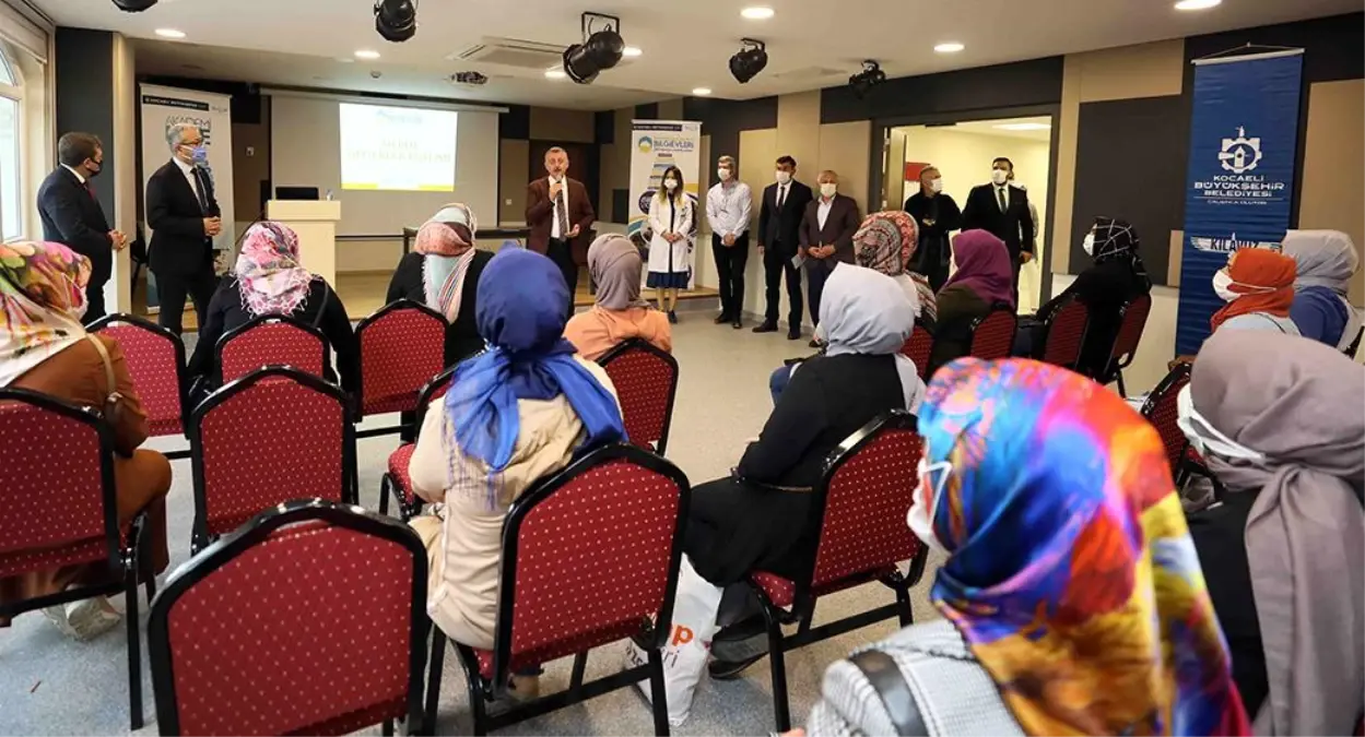 Başkan Büyükakın, 'Çocuklarımızı sosyal medyanın risklerinden korumalıyız'