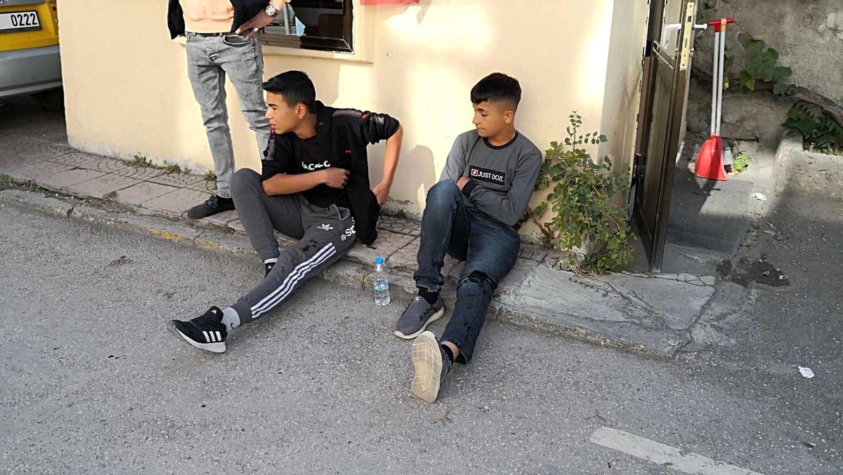 Çocukların bıçaklı kavgası kanlı bitti: 2 yaralı - Vimarsana News