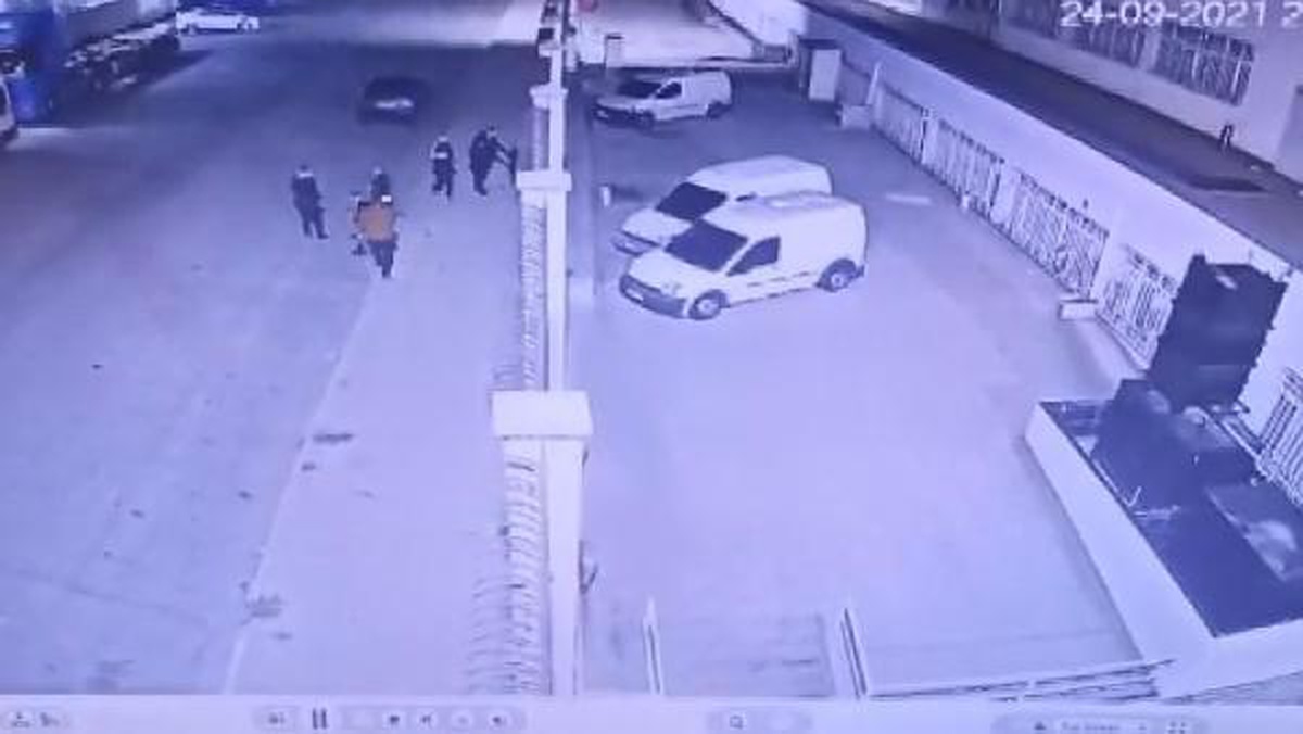 Esenyurt'ta arkadaşını silahla öldürdü - Vimarsana News