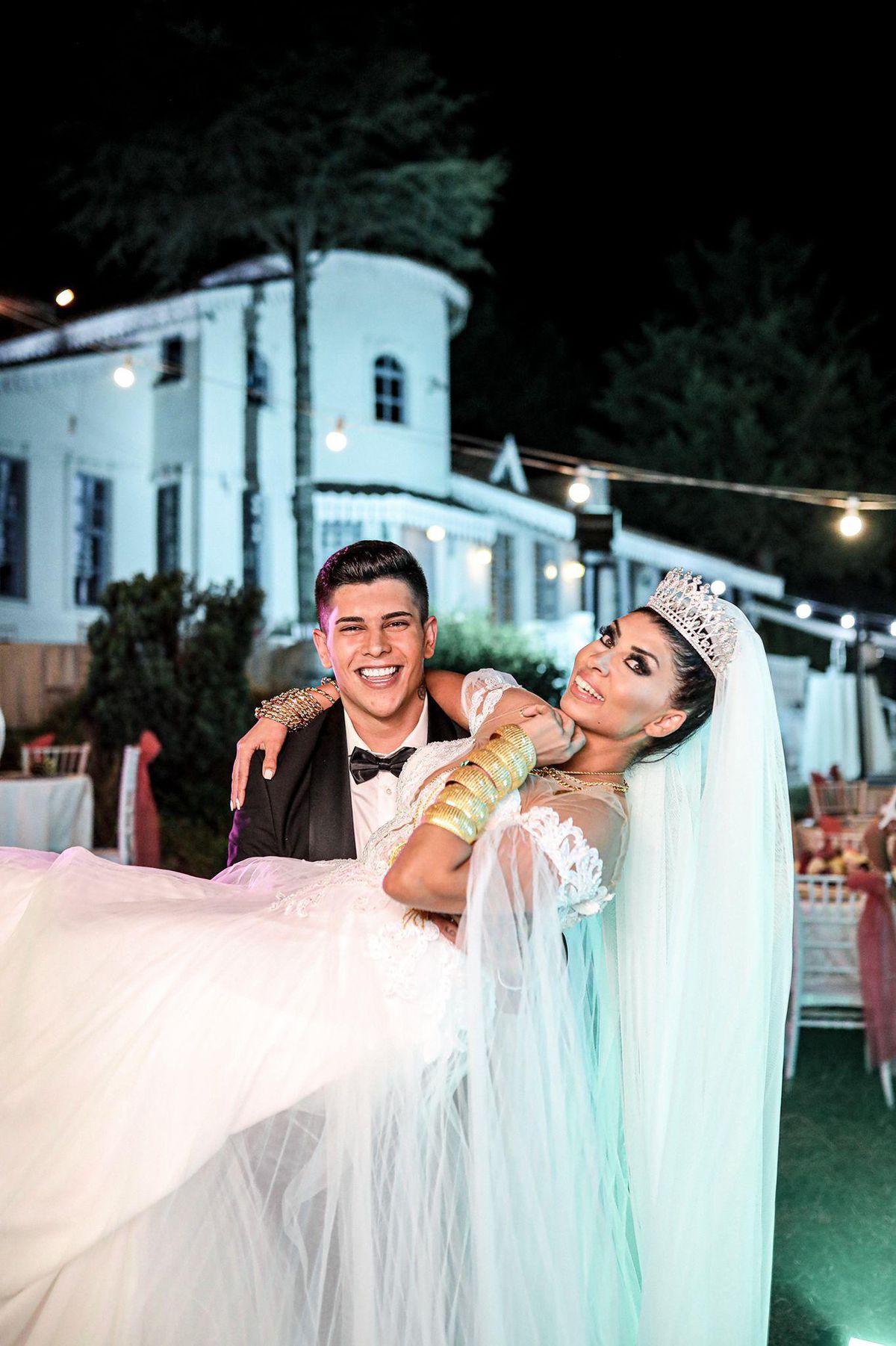 Eylem Şahin ve Anıl Diricanlı milyonlara koşuyor...