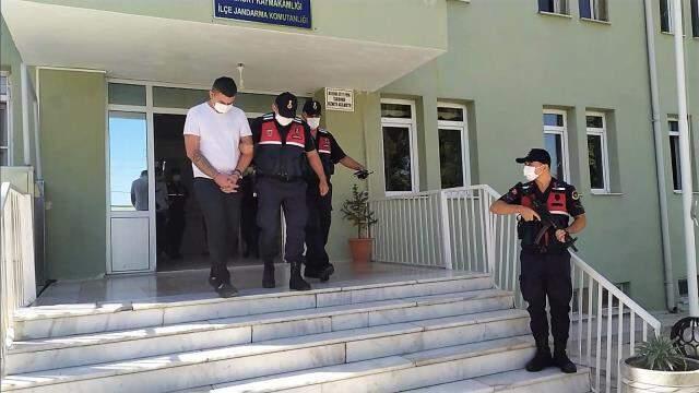 Husumetlisi yerine başkasını vurdu, bıçakla ölüp ölmediğini kontrol etmeye gitti