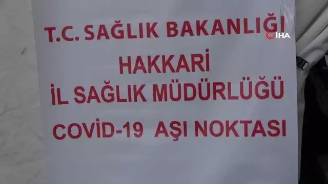 Sağlıkçılar aşı oranını arttırmak için canla başla çalışıyor