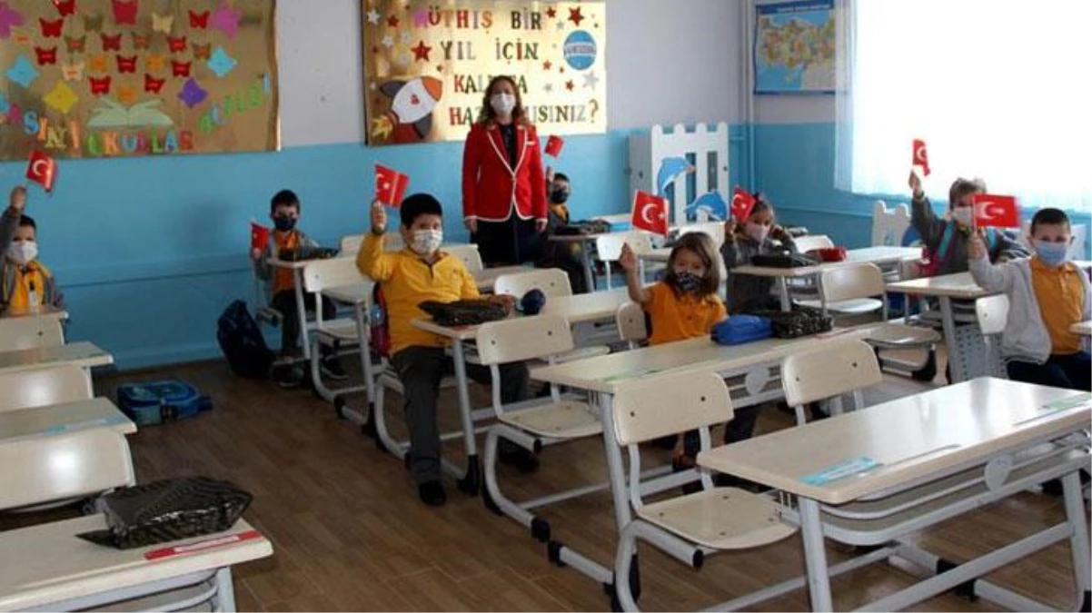 Son Dakika! Ulusal Eğitim Bakanı Mahmut Özer: Türkiye genelinde okullardaki devamlılık oranı yüzde 95'in üzerinde