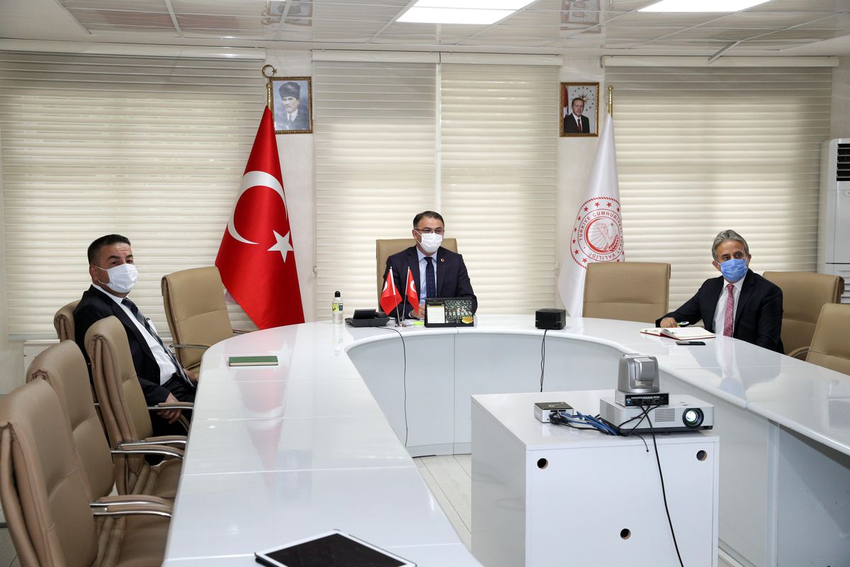 Vali Dr. Ozan Balcı Başkanlığında Vali Yardımcıları ve Kaymakamlar Toplantısı Gerçekleştirildi