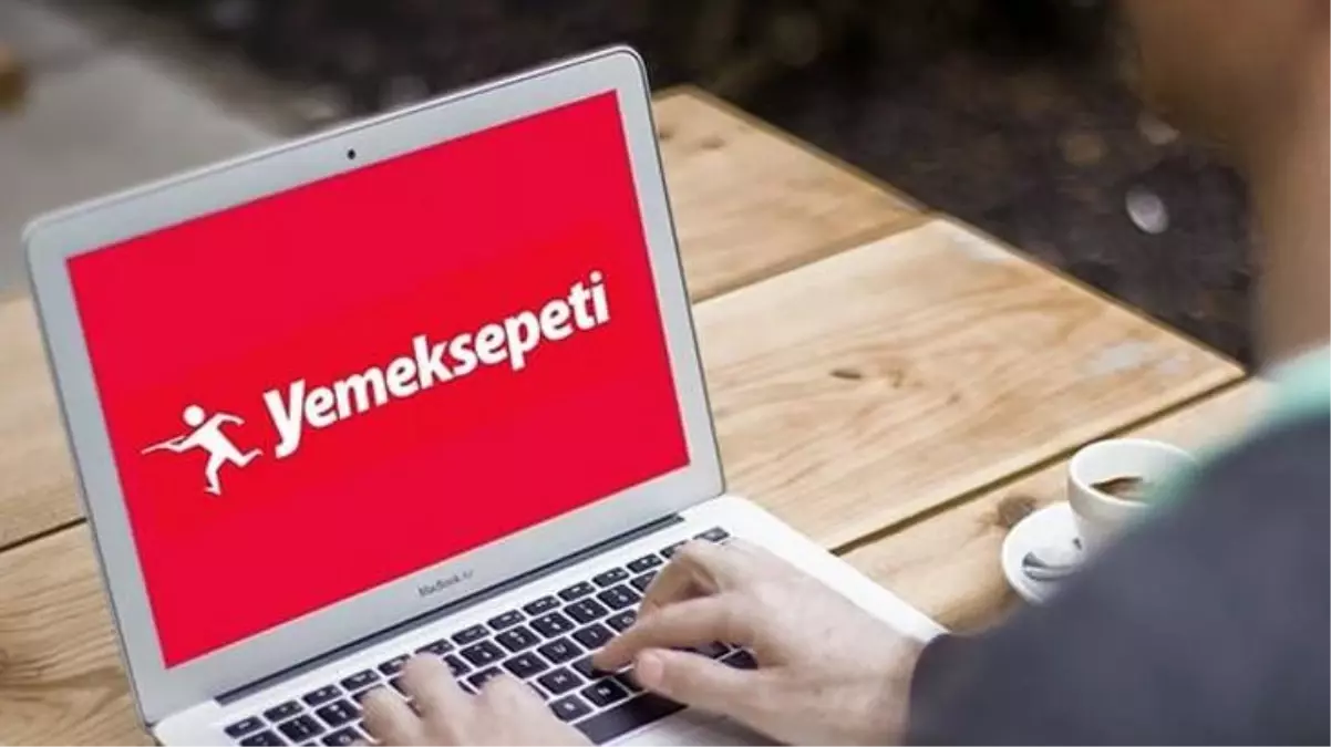 Yemeksepeti changed its logo and design for 20 years